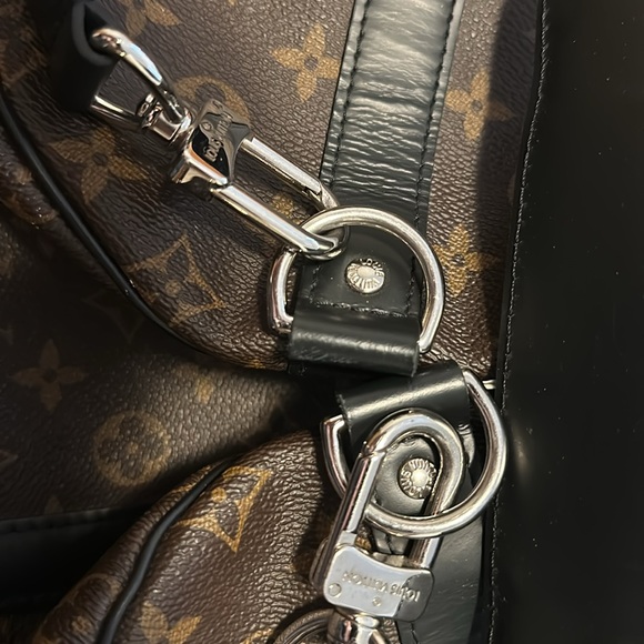 Louis Vuitton Bandouliere 55 Duffel Bag 💼 - Picture 5 of 11